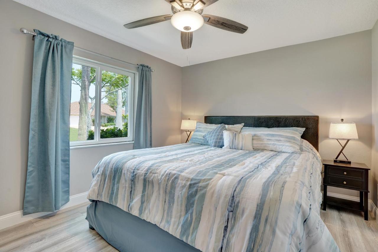 Manor On The Canal Palm Coast Exterior photo